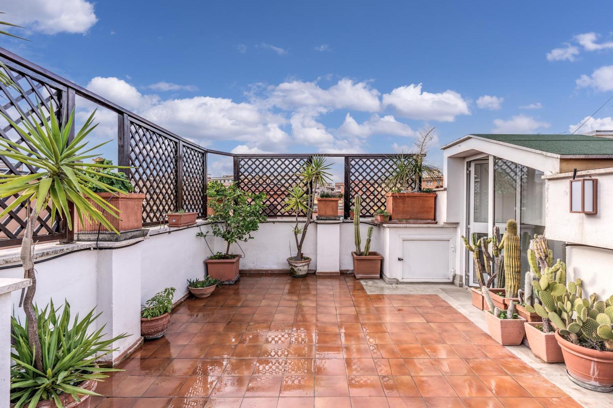 Lägenhet Terrazza Ippocrate *